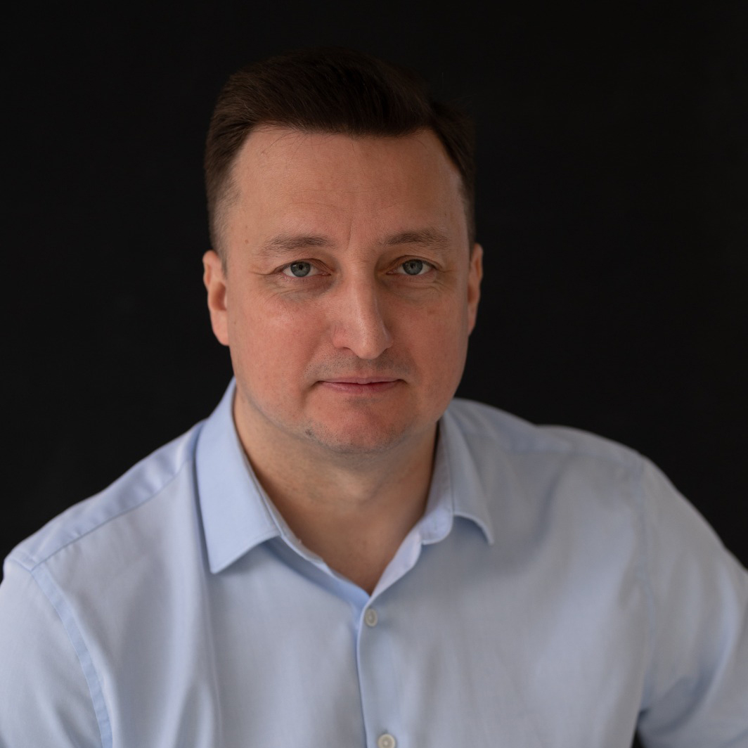 Максим Павлов 