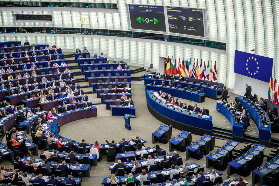 Директива про ВДЕ: 45% відновлюваної енергії до 2030 року — Європейський парламент затвердив звіт 