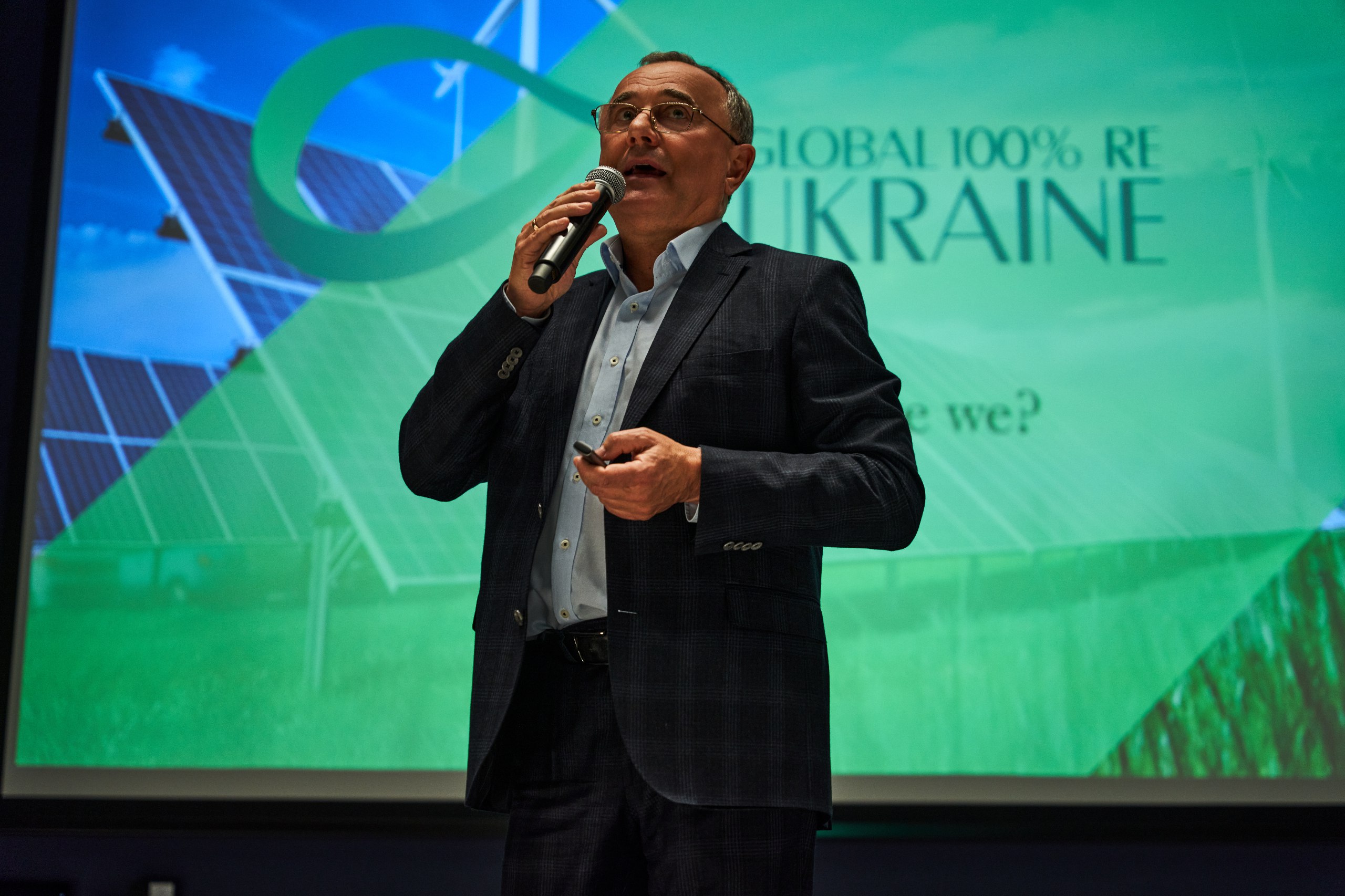 Олександр Домбровський, голова правління Global 100 RE Ukraine, президент MHP Eco Energy про відновлювану енергетику в Україні